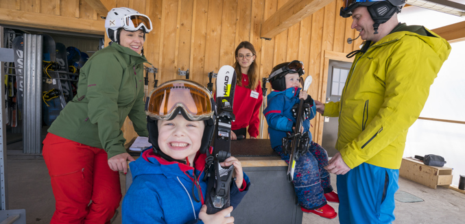 Sommet Saint Sauveur Location Ski Enfant Adulte Parent