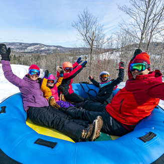 Sommet Saint Sauveur Ski Hiver Glissades Tubes Neige Famille Vacances4