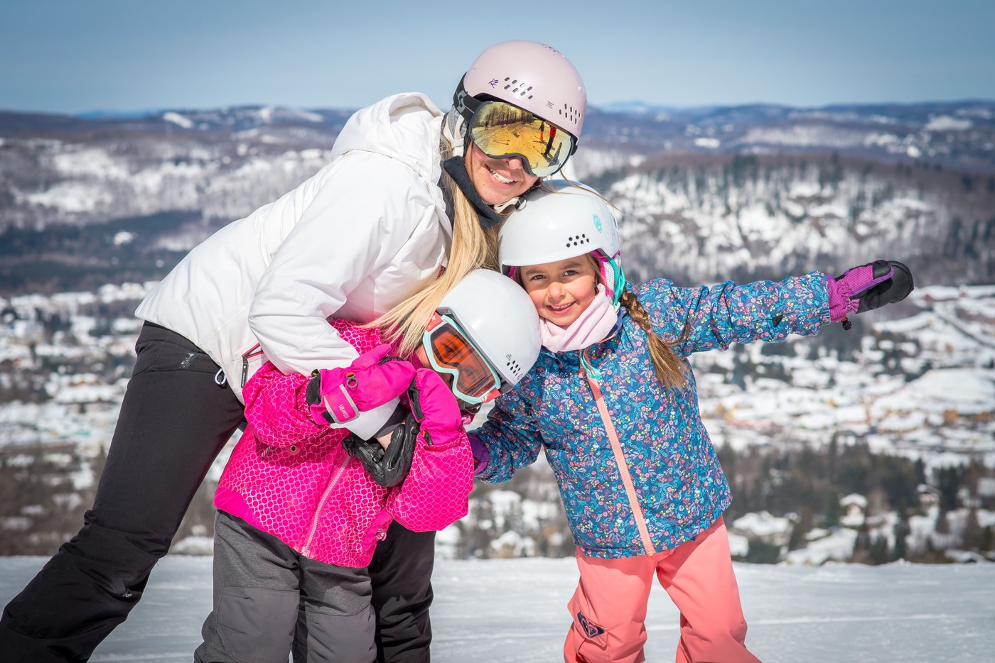 Sommet Saint Sauveur Ski Paysage Hiver Montagne Enfants Famille