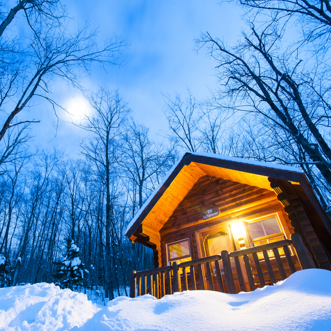 Sommet Morin Heights Cabine Hiver Foret Nuit Lune