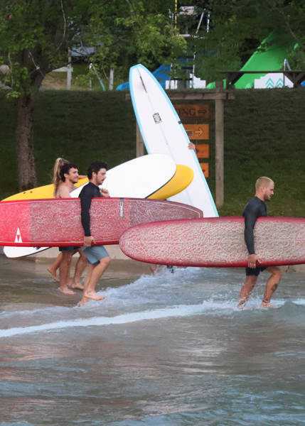 Sommet Saint Sauveur Parc Aquatique Fun Surf Sortie Activite Amis