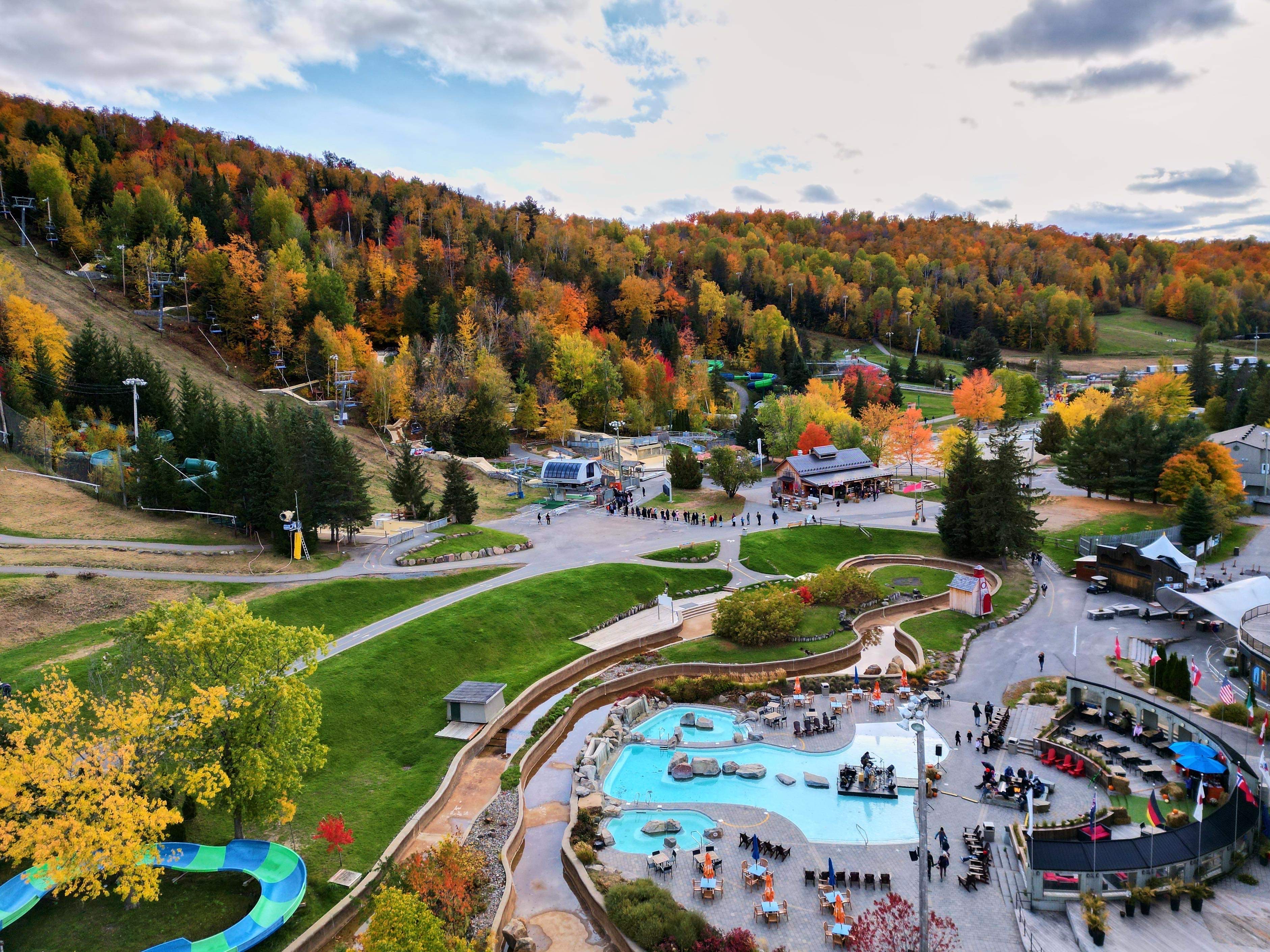 Sommet Saint-Sauveur en couleurs