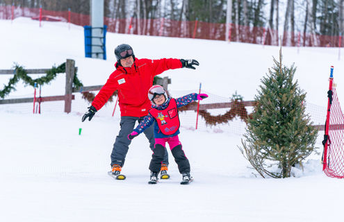 Canadian Ski Instructors' Alliance or PESA Level 1 certification (or in process) OR Canadian Snowboard Instructors' Association or PEPN Level 1 certification (or in process)